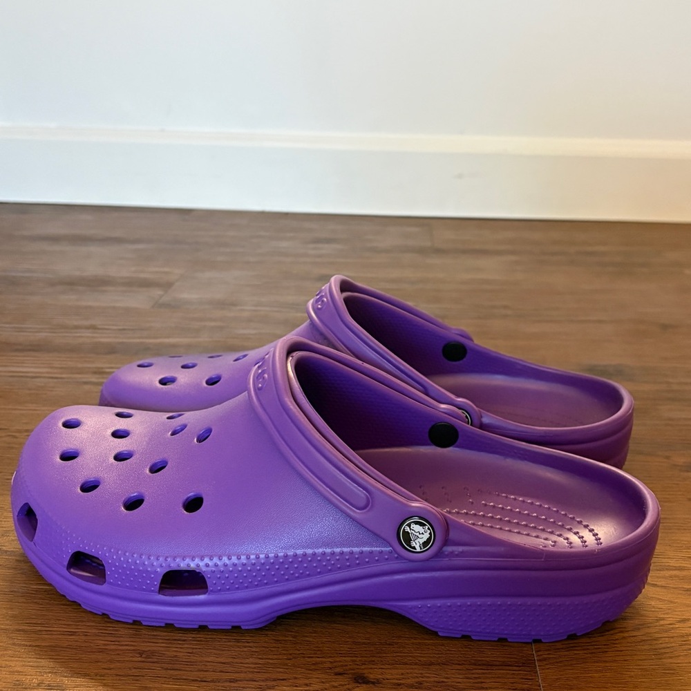 NWT Crocs Classic Clog - Dark Purple - Men’s 13
